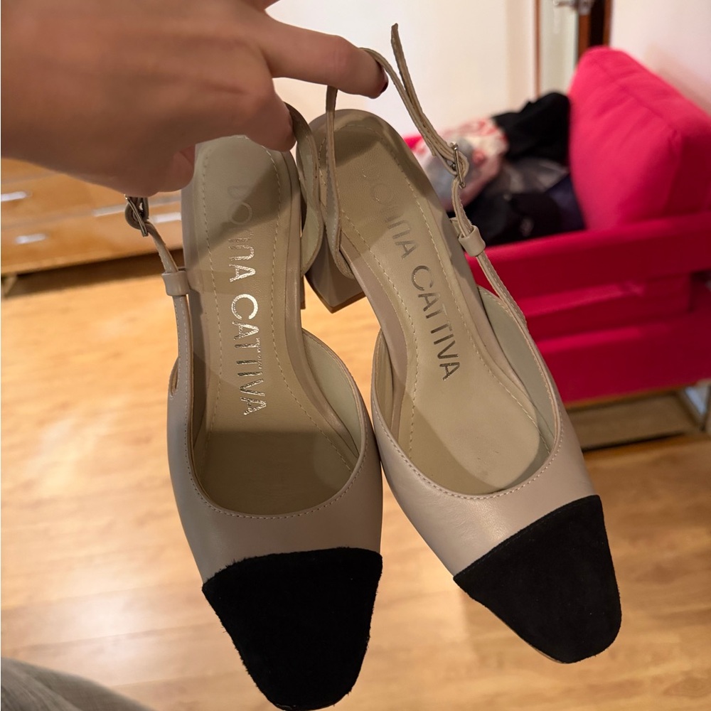 Ativa Women's Two-Tone Beige and Black Heels